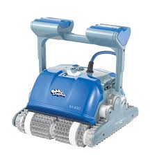 Dolphin M400 robot cleaner